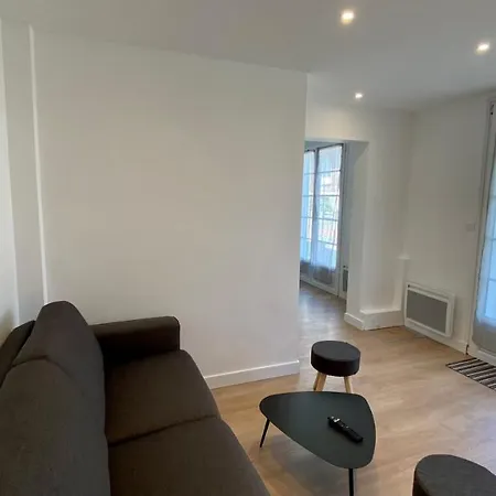 Apartment 2-bedroom For 4 People Near The Beach *